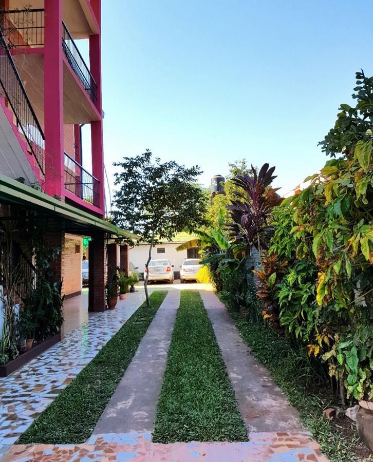 Apart Hotel Las Guayabas Puerto Iguazú Exterior foto
